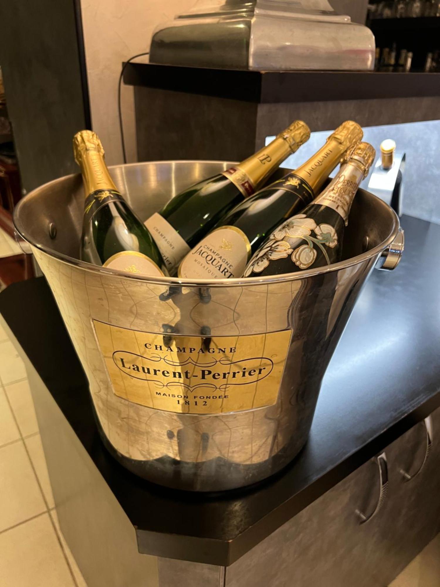 格莱辛酒店 贝诺维尔 外观 照片